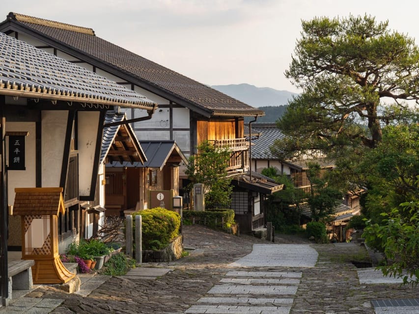 1-Day Tour from Nagoya: Hiking the Historic Nakasendo Trail - What the small group and bus add