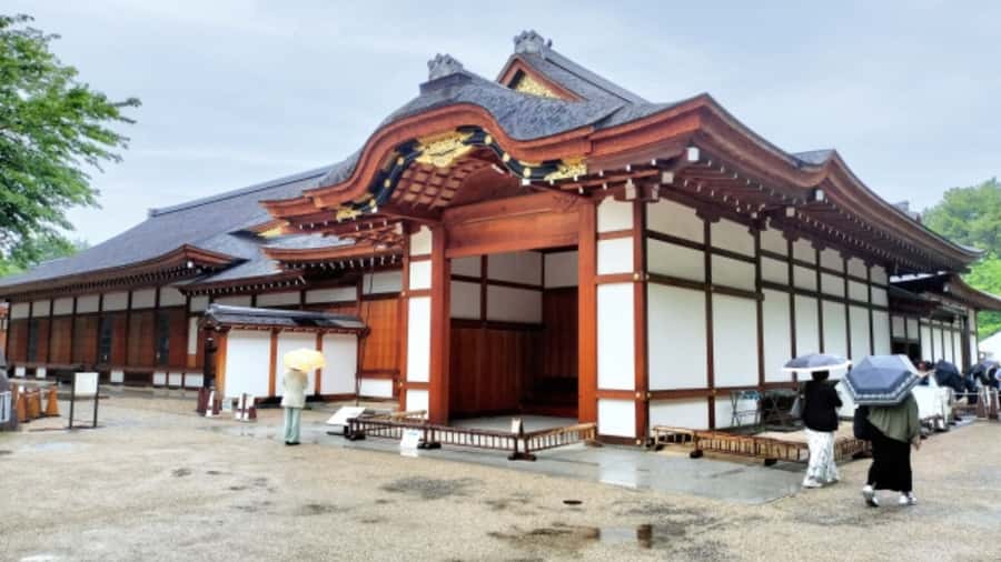2.5-Hour Nagoya Tour: Castle History, Local Food & City View - Timing for cruise passengers and short stays