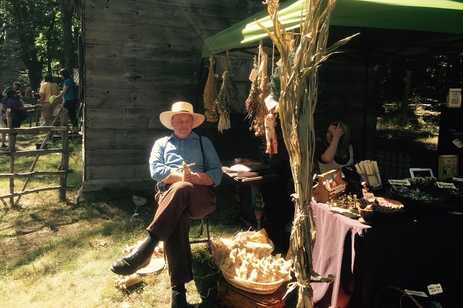 2.5-Hour Salem History & Sightseeing Guided Walking Tour - Timing your visit and handling October crowds
