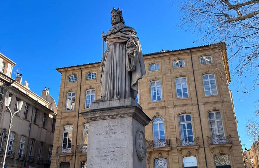 Aix-en-Provence: Between History and City Charm - Passage Agard and the useful art of wandering