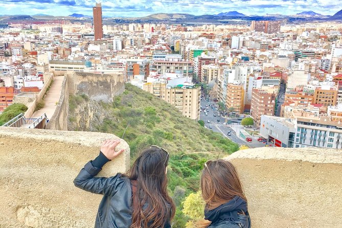Alicante Historic Small Group Tour with Tapas Tasting - Finishing with one tapa and a drink
