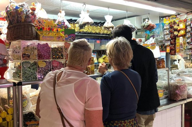 Alicante Historic Small Group Tour with Tapas Tasting - The guides make a real difference