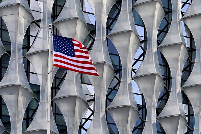 American Heritage in London 4 Hour Private Tour in a Black Cab - Norfolk House and the planning of D-Day
