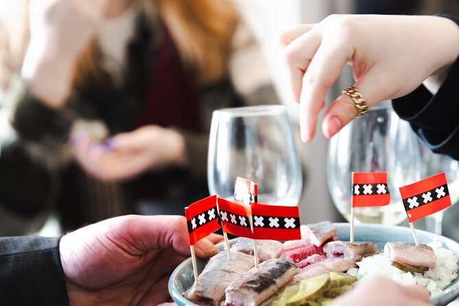 Amsterdam High-End Dutch Food & History Tour - Up to 8 guests - Saturday at the Lindengracht market