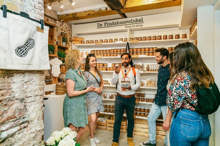 Amsterdam: Historical Highlights Walking Tour with Tasting - Key points to know before you book