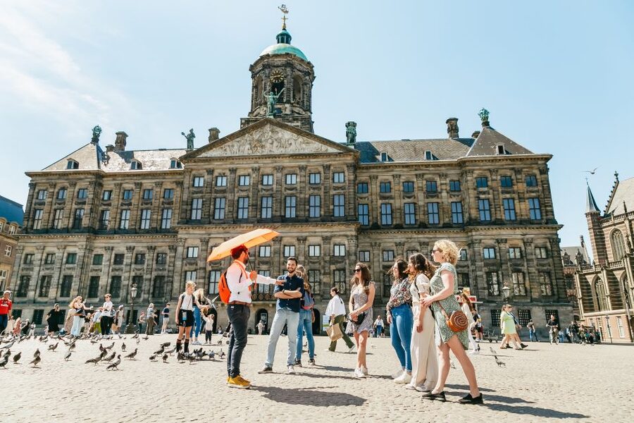 Amsterdam: Historical Highlights Walking Tour with Tasting - Along the Amstel River