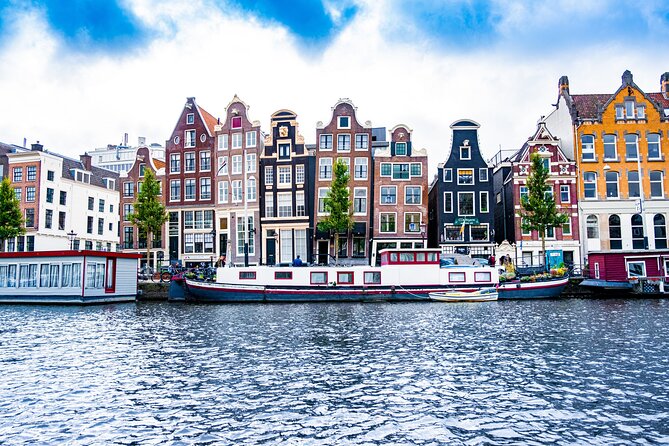 Amsterdam History Walking Tour - Amsterdam Gallery and the plates on Amsterdam’s facades