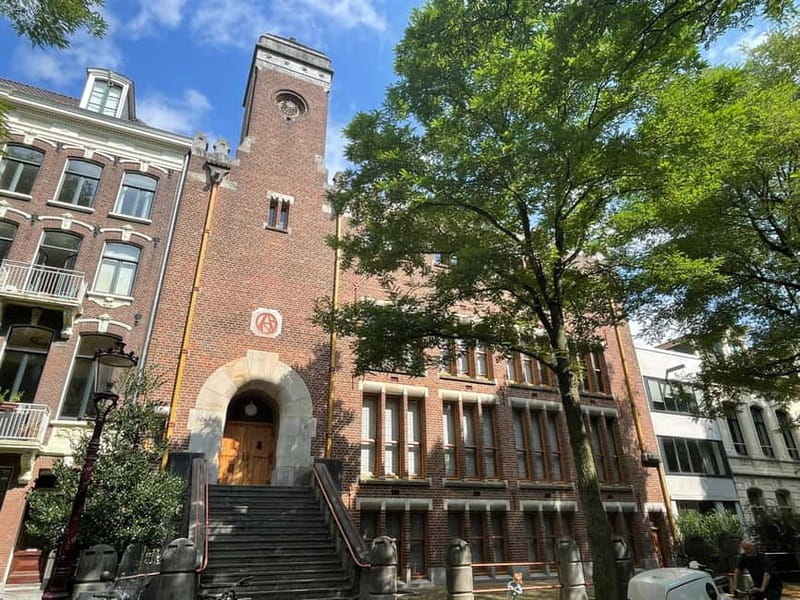 Amsterdam: Private Anne Frank and Jewish History Tour - Who should book this experience