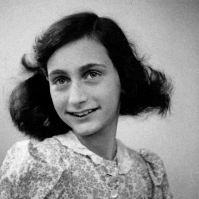 Amsterdam: Private Anne Frank and Jewish History Tour - From the Portuguese Synagogue to the Jewish Quarter