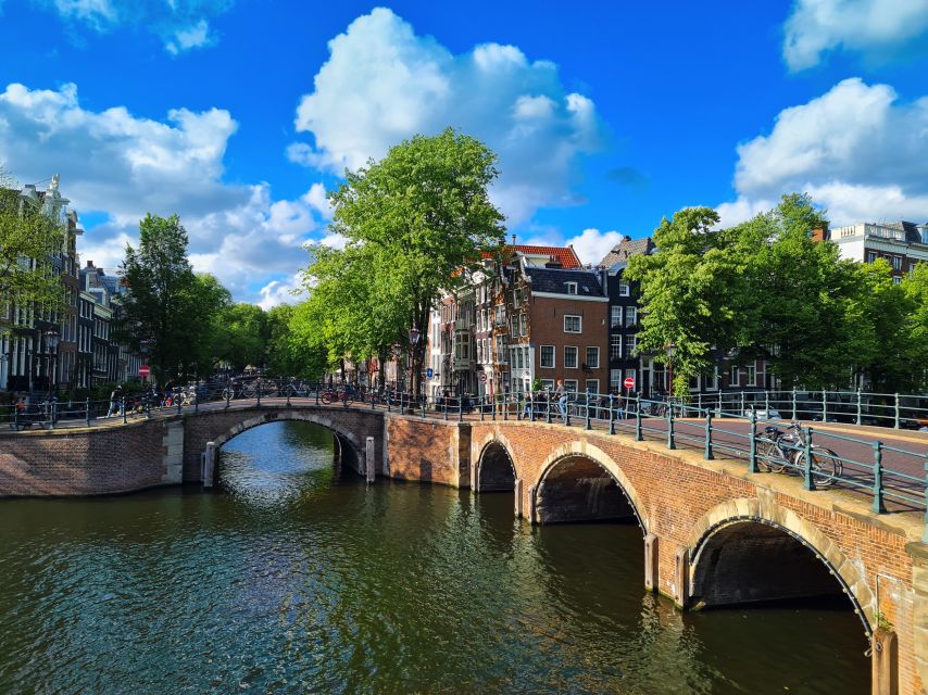 Amsterdam: Private Pedicab Historical Sightseeing Tour - Zeedijk and Chinatown reveal the city’s layers