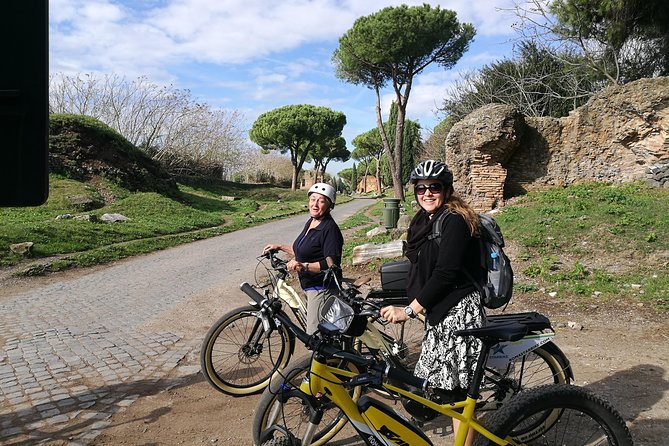 Ancient Appian Way PRIVATE Bike Tour - Imperial power at Villa dei Quintili