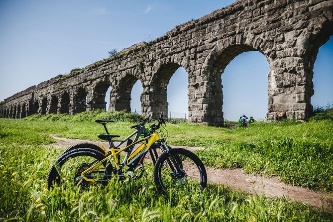 Ancient Appian Way PRIVATE Bike Tour - From Porta San Sebastiano to the old road