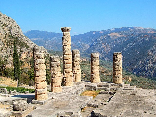 Ancient Delphi Full-Day Tour from Athens - A Greek lunch after the ruins