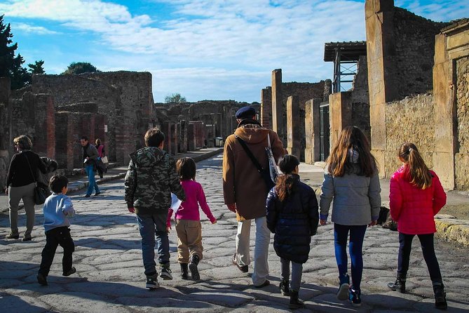 Ancient Pompeii Private Tour: Skip the Line & Kid-Friendly Option - The Antiquarium and the plaster casts