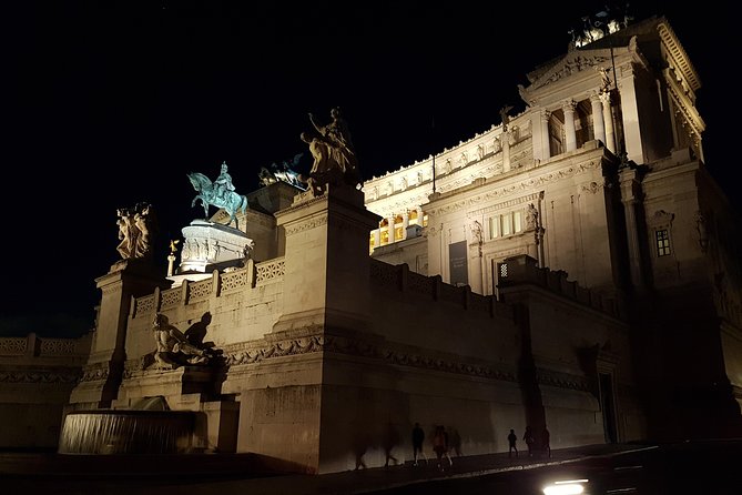 Ancient Rome at Twilight Walking Tour - A local viewpoint of the Colosseum at night