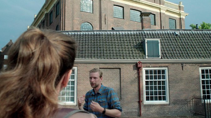 Anne Frank and the Jewish History of Amsterdam Private Tour - The guides and the private format