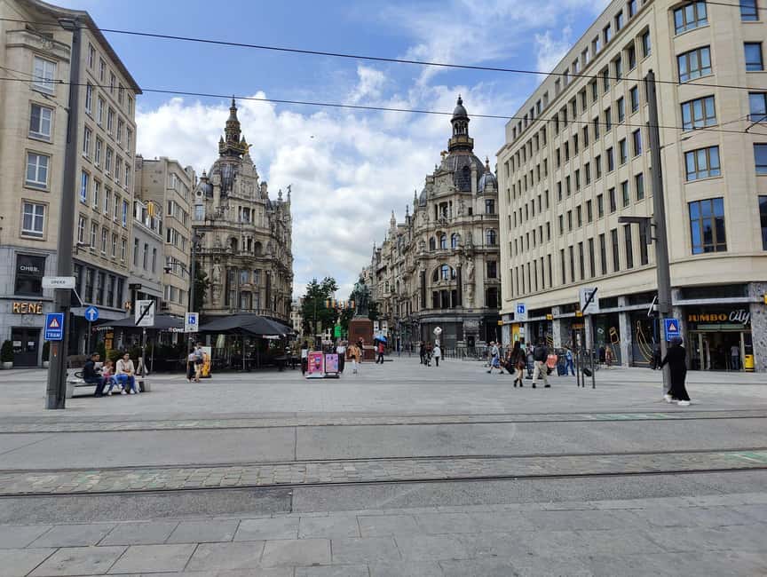 Antwerp: Historical Walking Tour in the Old City - How much history will you get in two hours?