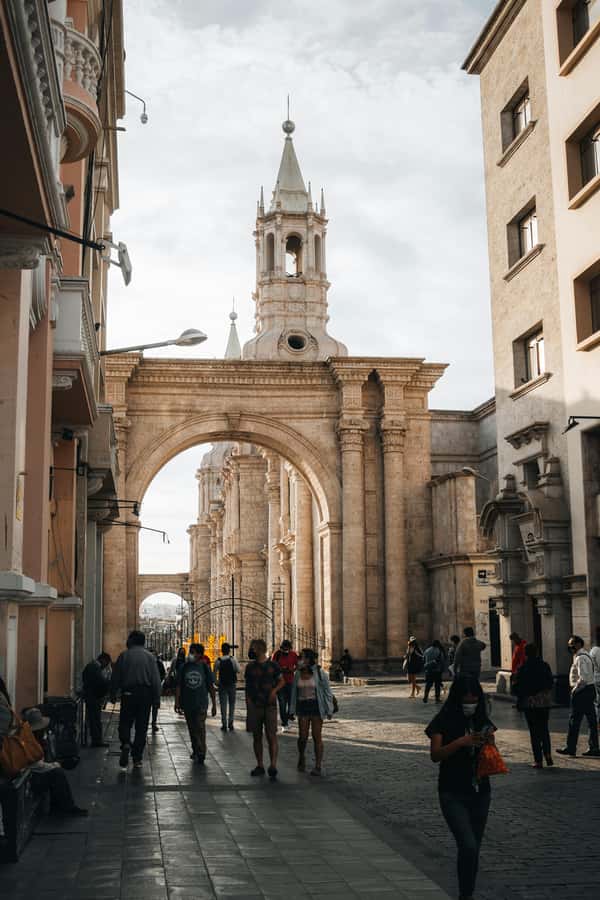 Arequipa: Walk through the Historic Center of the City - Meeting at Campo Redondo in San Lázaro