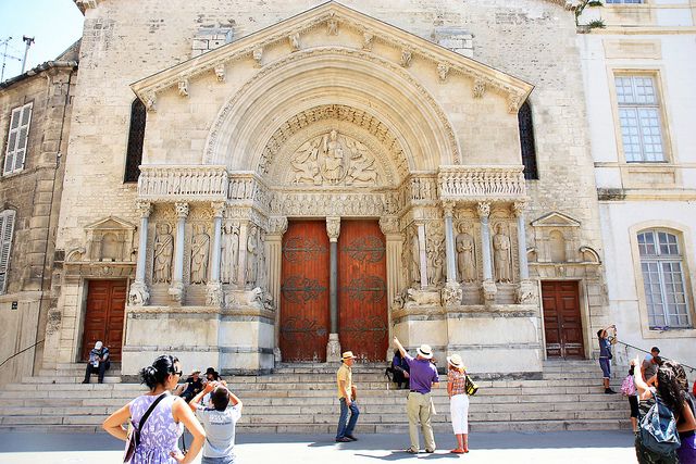 Arles: Private Guide Tour - Explore History & Culture - A private guide changes the pace
