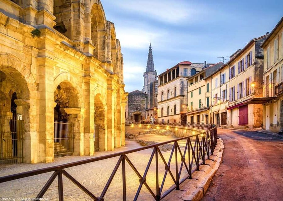 Arles: Private Guide Tour - Explore History & Culture - What $235 per person buys you