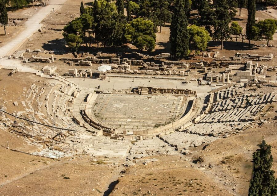 Athens: Acropolis and Ancient Athens Tour - A Spanish guide who brings the ancient city together