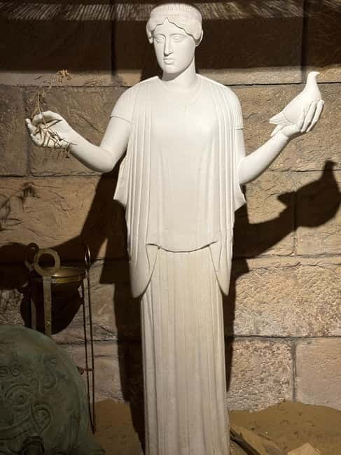 Athens: Be an Ancient Sculptor: Craft Your Greek Masterpiece - From painted vessels to Greek sculpture