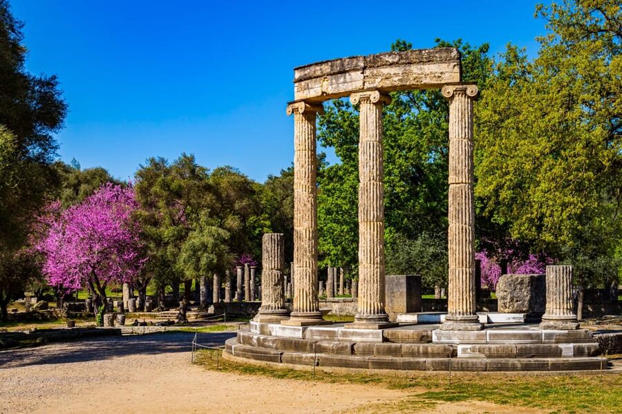 Athens: Corinth Canal and Ancient Olympia Private Trip - The road from Athens to the Peloponnese
