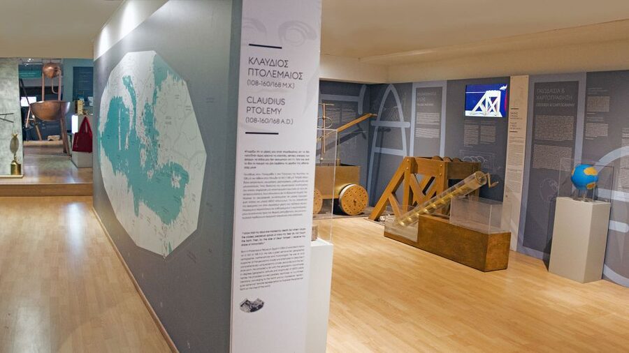 Athens: Kotsanas Ancient Greek Technology Museum Guided Tour - The first hour: learning through moving parts