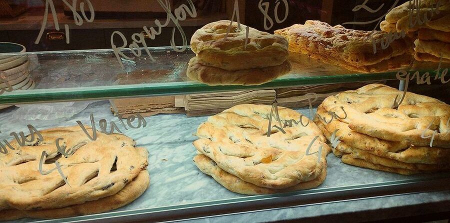 Avignon: Historic District Guided Food & Wine Walking Tour - Why this Avignon food tour works