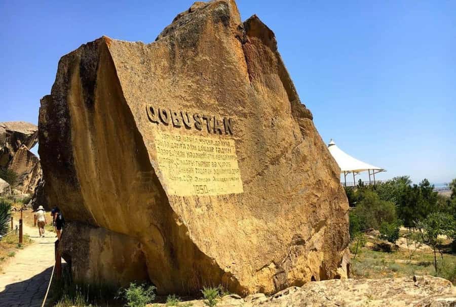 Baku: Gobustan & Absheron with Mud Volcanoes & Fire - Why this day trip works for a first visit to Azerbaijan
