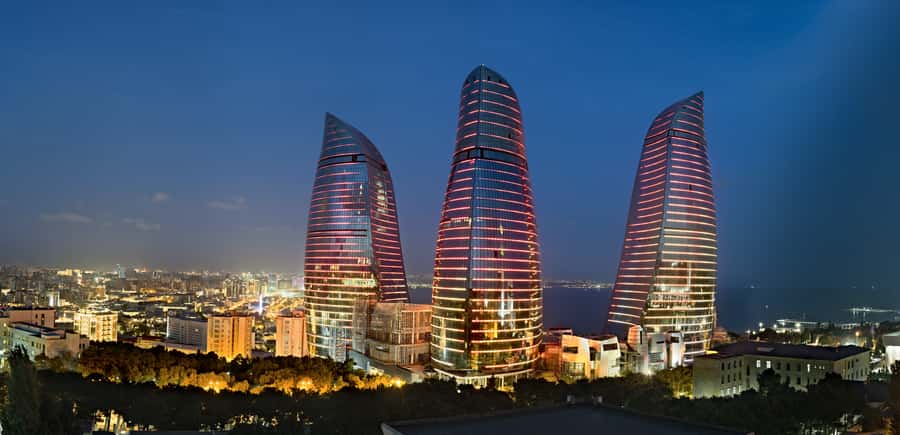 Baku Historical and modern tour in 2-3 hours+FREE Night tour - Highland Park, Flame Towers, and Martyrs’ Lane