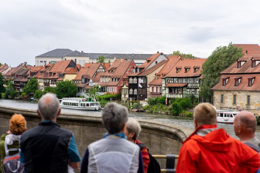 Bamberg: Guided Historical Culinary Tour - Schlenkerla and the smoked-beer lesson