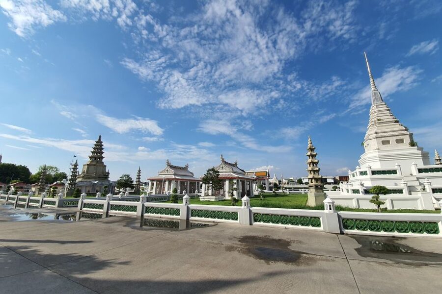 Bangkok: Historical Temples Tour & Hidden Bar at Sunset - Why an evening tour works better in old Bangkok
