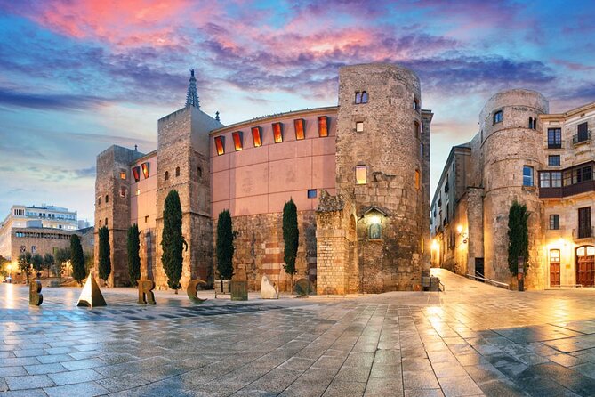 Barcelona 1.5h Private Old Town, Gothic & Ramblas Walking Tour - Passeig de Gracia is the architectural payoff