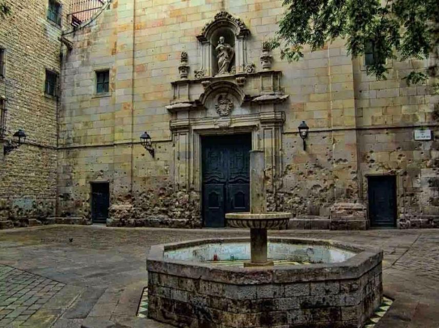 Barcelona: 3-Hour Esoteric, Spiritual & Historical Tour - Freemasonry, dragons, and Barcelona’s later buildings