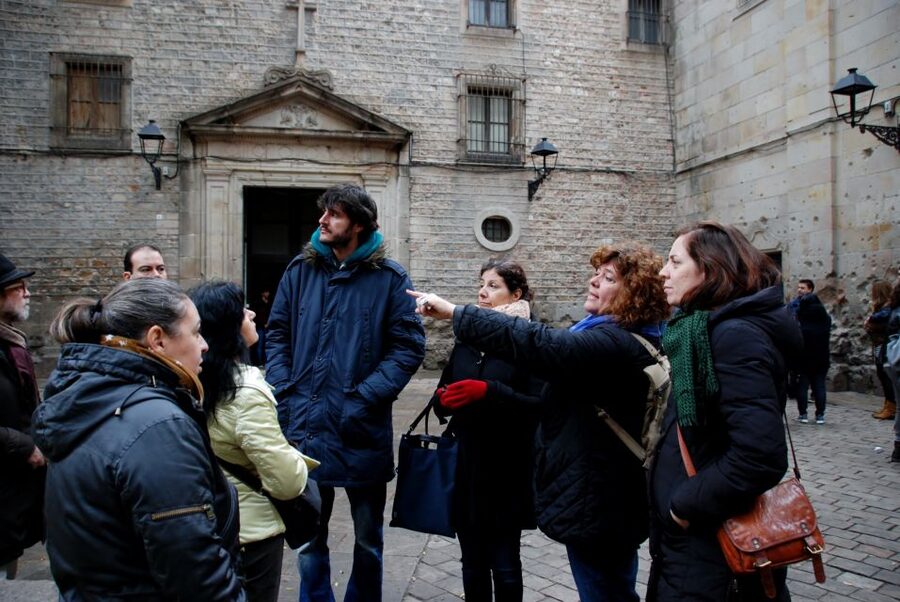 Barcelona: 3-Hour Esoteric, Spiritual & Historical Tour - Why the small group changes the experience