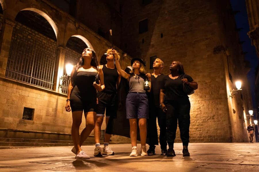 Barcelona: Gothic Quarter Tour Dark History & Ghosts Tour - El Raval and La Rambla set the darker tone
