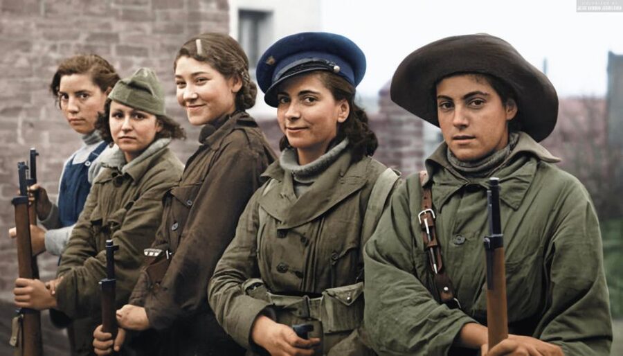 Barcelona: The Spanish Civil War Historical Walking Tour - Sorting out the factions without getting lost