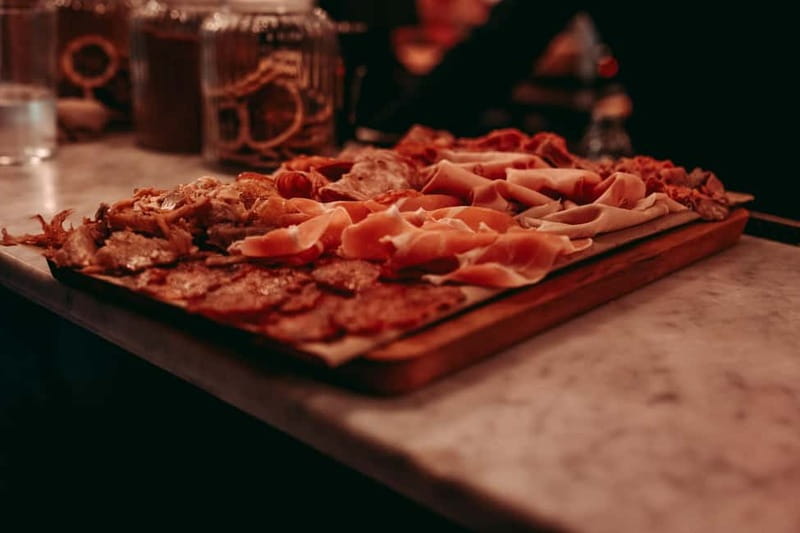 Barcelona: Tipsy Tapas & History Tour in the Gothic Quarter - Second stop: bold flavors and a lively room