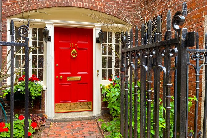 Beacon Hill Boston History + Photo Walking Tour (SMALL Group) - How much photography instruction should you expect?