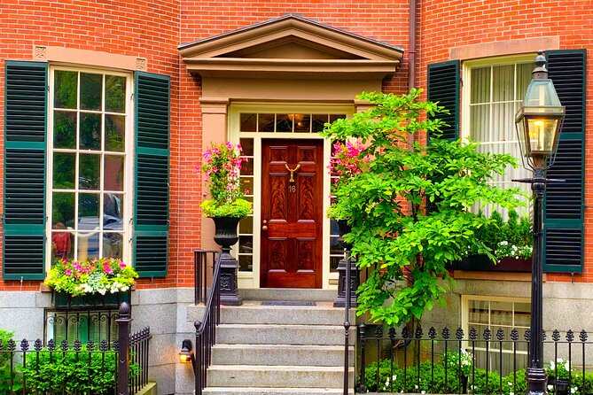 Beacon Hill Boston History + Photo Walking Tour (SMALL Group) - Acorn Street and the art of looking closely