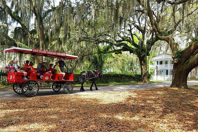 Beaufort’s #1 Horse & Carriage History Tour - Guides who make the history stick
