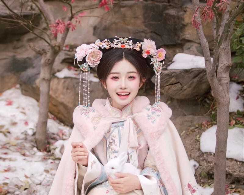 Beijing: Must-Try Chinese Ancient Costume Rental& Photoshoot - Posing beside the Forbidden City moat