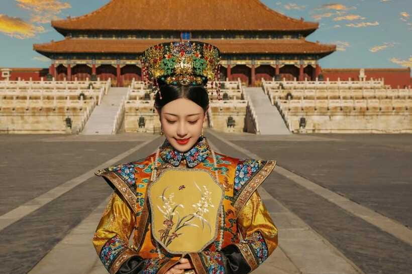 Beijing: Must-Try Chinese Ancient Costume Rental& Photoshoot - The full option adds a Forbidden City afternoon