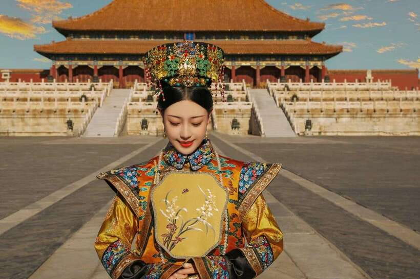Beijing: Must-Try Chinese Ancient Costume Rental& Photoshoot - Starting at Jinyu Hutong Station on Line 8