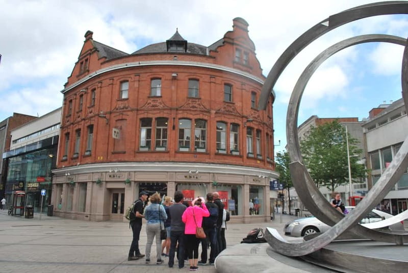 Belfast: Best of Belfast History, Culture & Art Walking Tour - Stories of people, legends, and everyday Belfast
