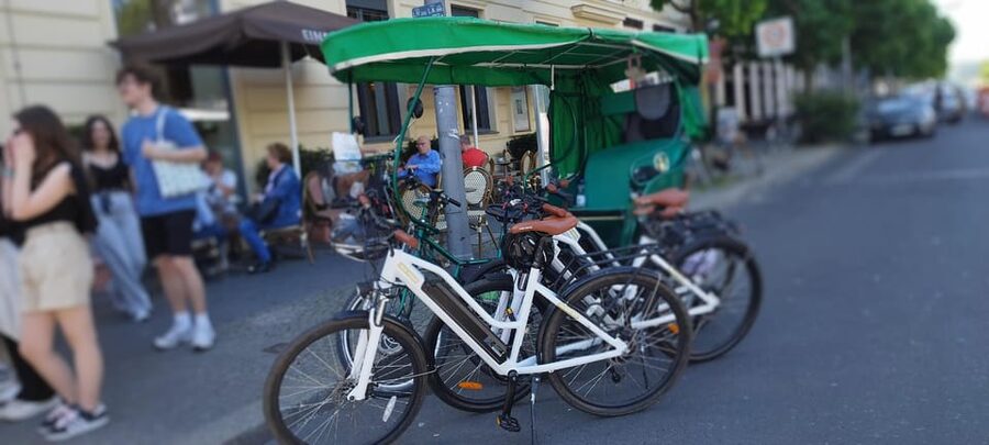 Berlin (E)Bike Tour Historical Highlights in Small groups - Why a bike works well for Berlin’s scattered sights