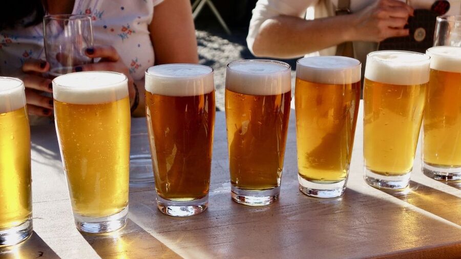 Berlin: Guided Craft Beer & Cultural Tour With Snacks - Why Friedrichshain is the right setting for a beer walk