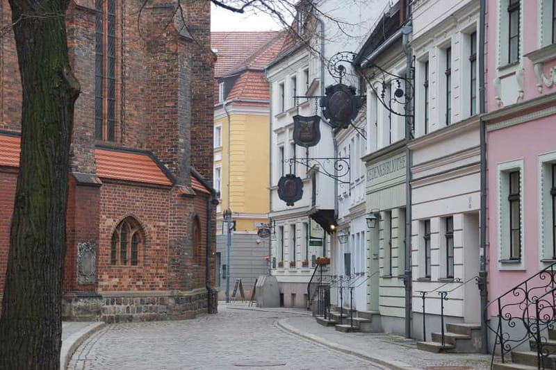 Berlin: Historic Center Walking Tour with a Real Berliner - Key points to know before you book
