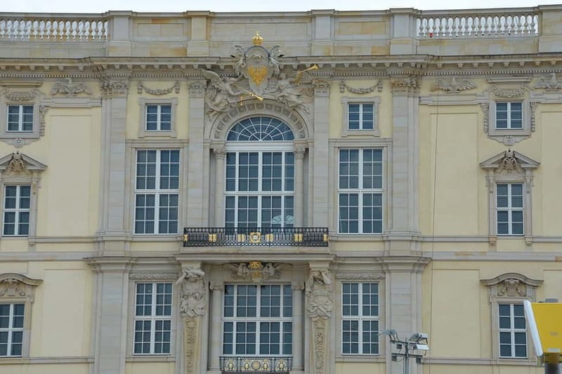 Berlin: Historic Center Walking Tour with a Real Berliner - Across Palace Bridge into royal Berlin